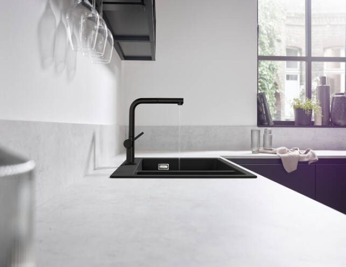 Кухонный смеситель однорычажный, 270, с вытяжным изливом, 1jet, sBox Hansgrohe 72809670, матовый черный. Фото